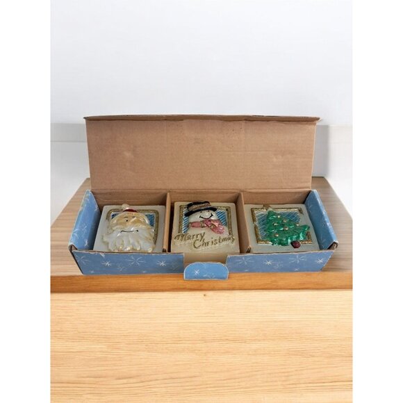 Set of 3 Holiday Floating Wax Wick Candles - Picture 1 of 8